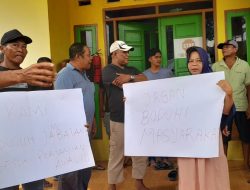 Merasa Dibohongi Ratusan Warga Demo PT. Kalber Reksa Abadi