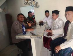 Bhabinkamtibmas Dan Babinsa Desa Sukamahi Wilayah Hukum Polsek Megamendung Bersinergi Hadir Di Tengah Masyarakat Demi Menciptakan Situasi Yang Kondusif Beri Pesan Kamtibmas Dan Edukasi