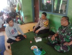 Sinergitas TNI – Polri Wilayah Hukum Polsek Klapanunggal Menjalin Kedekatan Dengan Warga Desa Nambo Ajak Jaga Kamtibmas dan Beri Edukasi TPPO