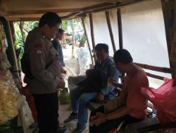 Bhabinkamtibmas Wilayah Hukum Polsek Klapanunggal Sambang Warga, Sampaikan Himbauan Kamtibmas