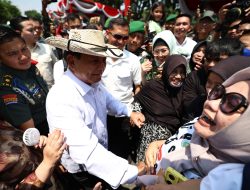 Para Santri Serukan Dukungan ke Prabowo saat Bahlil Tanya: Cocok ya jadi Presiden?