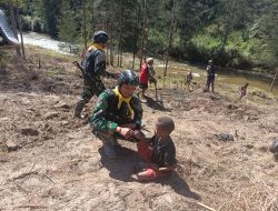 Satgas Mobil Raider 300 Siliwangi Bantu Warga Buka Lahan Kebun di Mayuberi Papua