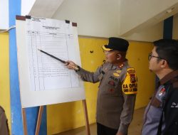 Pastikan Kondisi Logistik Pemilu Aman dan Baik, Kapolres Pelalawan Cek Gudang KPU