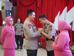 Irjen Muhammad Iqbal Lantik Dirlantas dan Kabidkum Baru Polda Riau