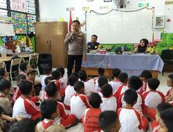 Polsek Kebon Jeruk Gencar Sosialisasikan Pencegahan Bullying dan Bahaya Narkoba di Sekolah
