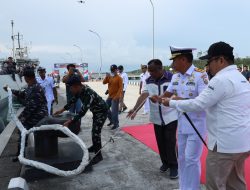 Sinergitas TNI AL dengan Bank Indonesia, Koarmada III Gerakan KRI Panah-626 Kawal Distribusi Rupiah Ke Daerah Terdepan,Terluar dan Terpencil