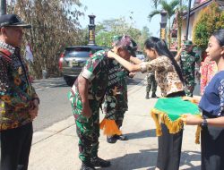 Kedatangan Brigjen TNI Budi Kusworo Di Rejosari, Disambut Dengan Pengalungan Selendang Wonogiren