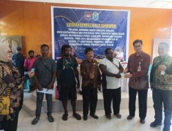 Gebrakan Tim GISA 3T di Kabupaten Nabire, Hari Kedua Bagikan 2.348 Dokumen Kependudukan