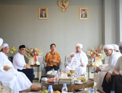 Di Solo, Muzani hingga Cawapres Gibran Silaturahmi dengan Habib Jindan dan Habib Ali Kwitang