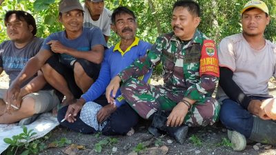 Melalui Komsos Babinsa Ingatkan masyarakat Tentang Dampak Kemarau Panjang