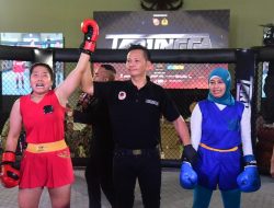 PRAJURIT KORPS WANITA ANGKATAN LAUT BERHASIL JUARAI AJANG BERGENGSI MMA FIGHTING CHAMPIONSHIP