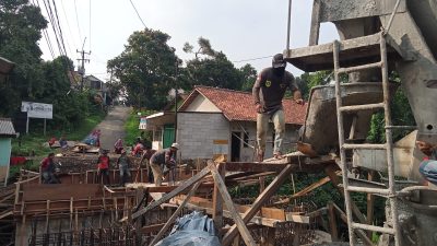 Diduga Pembangunan Proyek Rehabilitasi Jembatan Jalan Nambo Tidak Memakai Kesehatan Keselamatan Kerja