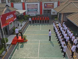 PERINGATI HARI PAHLAWAN, RUTAN BANGIL GELAR UPACARA