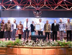 Ketua MPR RI Bamsoet Dorong Penataan Kembali Kekuasaan Kehakiman Saat Terima Penghargaan Legal Politic Leadership dari HeyLaw International dan Universitas Borobudur