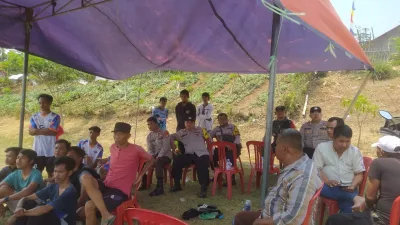 Kades Karang Haur Gelar Turnamen Sepakbola Karang Taruna Cup Babinsa Bersama Kepolisian Berikan Pengamanan