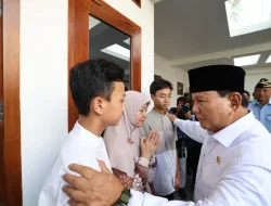 Takziah ke Rumah Duka, Menhan Prabowo Siap Bantu Keluarga Korban Jatuhnya Pesawat Super Tucano TNI AU