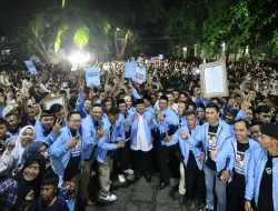 Prabowo Apresiasi Semangat Relawan Matahari Pagi: Walau Hujan Tetap Bertahan