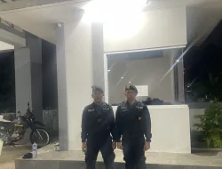 Pengecekan Serta Pengamanan Luar  Dan Dalam Kantor KPU dan Bawaslu Kabupaten Bogor 1X24 Sat Samapta Dan Polsek Jajaran Bersinergi Giat Operasi Mantab Brata Jelang Pemilu 2024 Yang Aman Dan Kondusif Jaga Kondusifitas