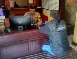 Unit SPKT Wilayah Hukum Polsek Ciomas Polres Bogor Berikan Pelayanan Masyarakat Dan Beri Himbauan Kamtibmas