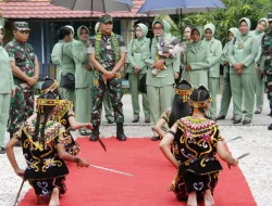 Dandim 0906/Kutai Kartanegara Beserta Ketua Persit KCK Sambangi Koramil Zona Hulu