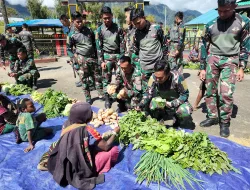 Satgas 330 Gelar BOHAI di Hari Pasar, Efektif Bantu Gerakkan Roda Perekonomian di Intan Jaya