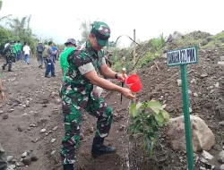 Danrem 072/Pamungkas Pimpin Penanaman Ratusan Pohon Lereng Gunung Merapi 