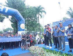 Lebih 4.000 ASN Ikuti Korpri Fun Walk HUT Ke 52 KORPRI di Plaza Kemenpora