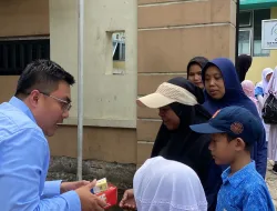 Kenalkan Program Dari Prabowo-Gibran, Virgandhi Bagikan Susu dan Makan Siang Gratis