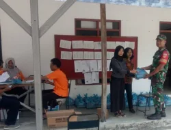 Tekan Angka Stunting, Babinsa Mlopoharjo Dampingi Penyaluran Bantuan Kepada Keluarga Rawan Stunting
