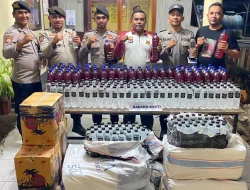 Petugas KPL Tano  Sumbawa Barat Berhasil Sita Ratusan Miras Jenis Arak Bali dan Breem Merah