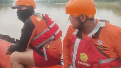 Tim SAR Hentikan Pencarian Kafilah MTQ Hanyut di Kuansing, Bupati Kuansing Sedih