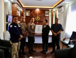 Dinilai Memiliki Dedikasi Dan Loyalitas Tinggi, Kapolresta Pekanbaru Terima Penghargaan Dari LEMKAPI