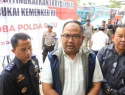 Ditresnarkoba Polda Riau dan Bea Cukai Riau Musnahkan 875 Miras Menjelang Tahun Baru