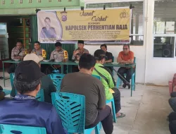 Sampaikan Cooling System Pemilu Damai 2024, Kapolsek Perhentian Raja Gelar Jumat Curhat di Desa Hangtuah