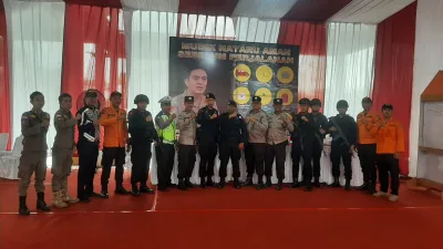 Laksanakan Patroli, Satgas Tindak Subsatgas PRC Brimobda Riau Sambangi Pos Pengaman Ops Lilin-LK 2023
