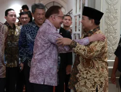 Bertemu PM Malaysia Anwar Ibrahim, Prabowo Ungkap Dulu Mandi di Kali Ciliwung