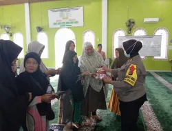 Sampaikan Pesan Kamtibmas, Polresta Pekanbaru Gelar Jum’at Curhat Bersama Warga di Kelurahan Rumbai Bukit