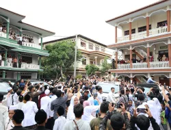 Kunjungi Ponpes Cipasung, Prabowo Disambut Hadroh Hingga Syi’ir Khusus