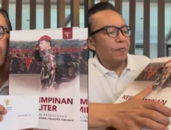 Ari Lasso Terima Buku dari Prabowo: Senang dan Bangga