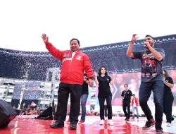 Momen Gemoy Prabowo saat Tampil di Atas Panggung HUT PSI