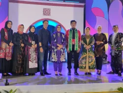 Ketua Dharma Wanita Lapas Pasuruan Hadiri Pembukaan Pasuruan Pop Up Market dan Launching Batik Pasuruan