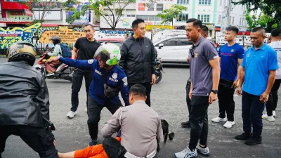 Terjadi Lakalantas Saat Berolahraga Pagi, Irjen Moh Iqbal Lakukan Hal Ini