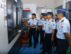 Dankoharmatau Meninjau Satuan Jajaran Depohar 50