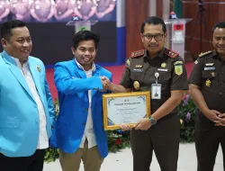 Kajati Banten Menerima Penghargaan Atas Penegakan Hukum yang Berorientasi pada Keadilan dan Hati Nurani