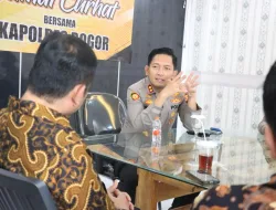 Kapolres Bogor Melayani Langsung Masyarakat Di Program Jumat Curhat