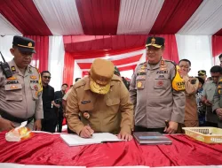 Pastikan Perayaan Malam Natal Berjalan Aman, Gubernur dan Kapolda Riau Tinjau Gereja dan Pos Pengamanan Nataru