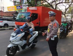 Perwira Pospam Polsek Wilayah Gunung Putri dan anggota Jaga Lakukan Giat Apel dilanjut Pelaksanaan Operasi Lilin Lodaya Pengamanan PosPam Nataru 2023 Wujud Jaga Kondusifitas