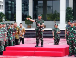 Panglima TNI Berikan Tali Asih dan Umroh Gratis Bagi Prajurit dan PNS TNI di Penghujung Tahun 2023