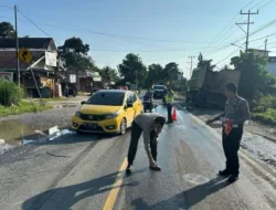 Grand Max Vs L 300 Tabrakan, Sembilan Luka-luka