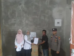 Polres Kuansing Lakukan Pengamanan Kedatangan Logistik Formulir C Hasil Salinan Dalam Rangka Pemilu Damai 2024